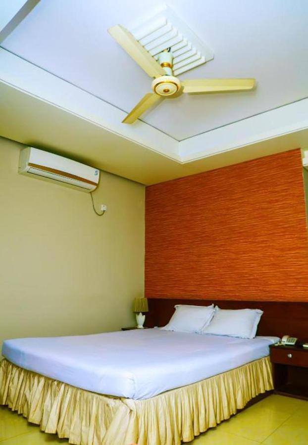 Hotel Royal Living Hotel & Suites Chittagong Eksteriør bilde