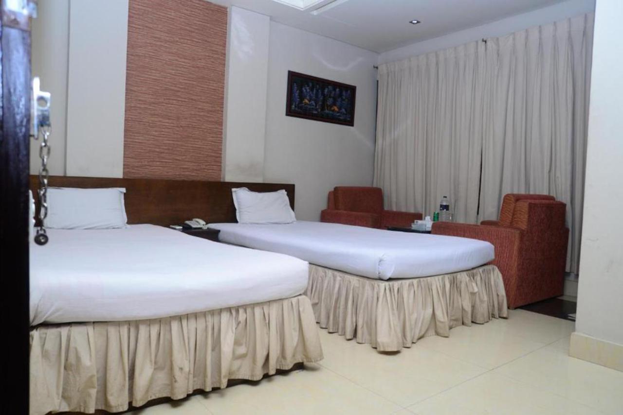 Hotel Royal Living Hotel & Suites Chittagong Eksteriør bilde